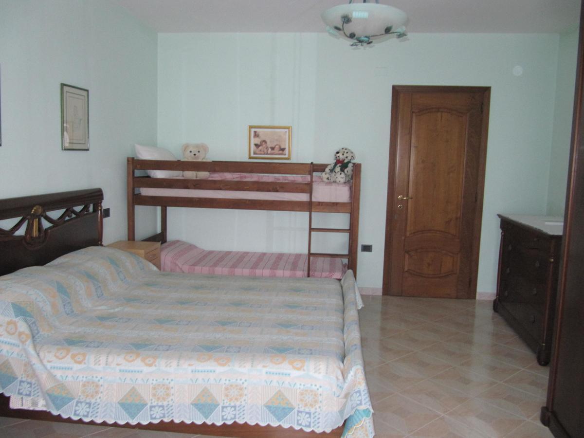 Bed and Breakfast Il Portico Uras Exteriér fotografie