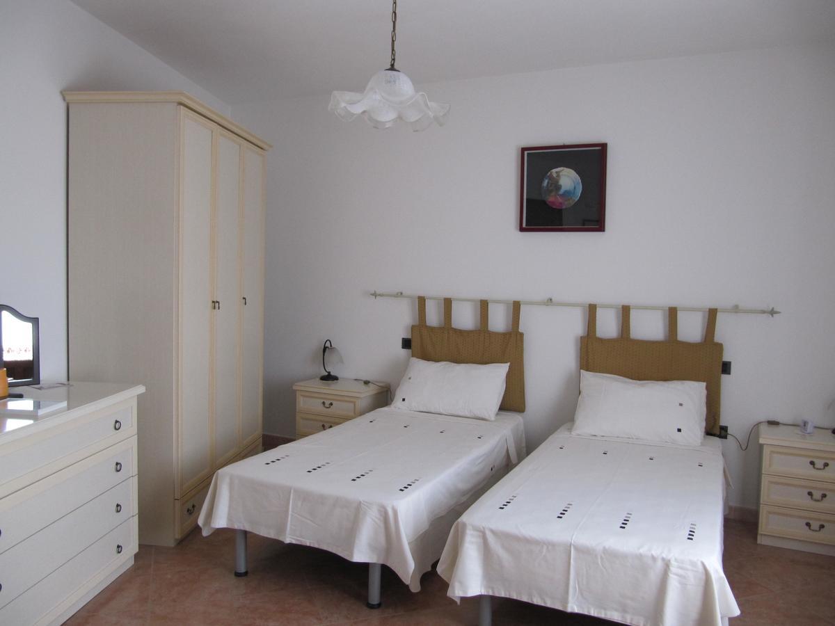 Bed and Breakfast Il Portico Uras Exteriér fotografie